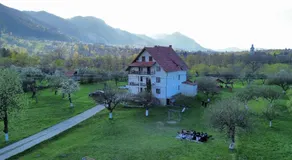 Pensiunea din Livada - Image 4