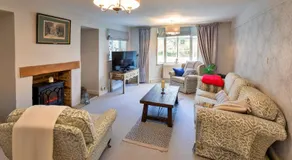 Islip Mill House - Luxury Riverside Home - Image 2