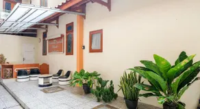 RedDoorz at Dewanti Syariah near Stasiun Tulungagung - Image 4