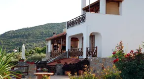 Vila Elena 1astoning view - Image 4