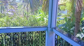 Green Building Deluxe 1BHK & 2BHK Apartment Ac WI-FI Viila - Image 3