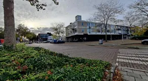 K50165 Modern apartment near the center and free parking - Image 3