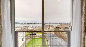 Port Orchard Guest House - Walk to Bay Street! - Image 5