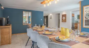 Hot tub, Sauna, Private shuttle and Privacy - 14 ppl - Stunning Ferme Liberté - Image 4