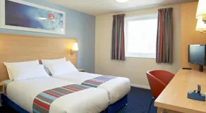 Travelodge Colchester Feering - Image 4