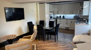 SmithStayz Apartments Epping - Image 3
