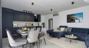 Golden Horizon Residence-Peaceful Oasis with Pool Near the Sea - Image 2