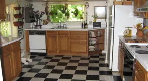 Omega Special, 1860s farm house 7 acres - Image 3