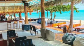 Hotel Villa AoKhanom Beachfront - Image 5