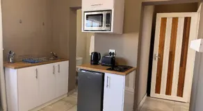 Stern self catering apartments - Image 4
