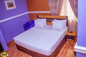 Sweet Savor Hotels and Suites Annex - Image 4