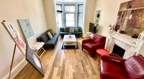 Dumbarton cosy home, Loch Lomond - Image 2