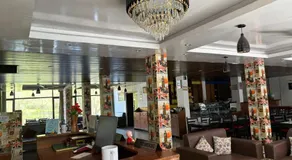 Hotel Bob's N Barley Luxury Room Best Hotel in McLeod Ganj - Image 5