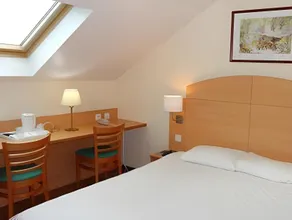 Comfort Hotel Cambrai - Image 4