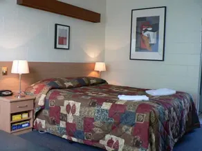 Coburg Motor Inn - Image 5