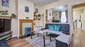 Host & Stay - Dover Retreat - Image 2
