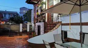 Joe Hostel - Image 4