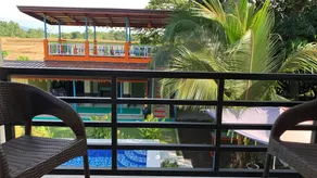 Duran Pool & Guesthouse - Image 4