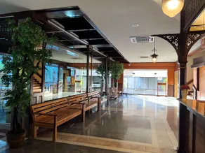 River Grand Hotel - Image 2