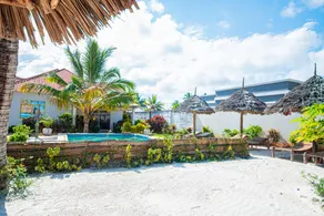 Sea Front Villa - Image 3