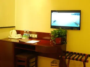 GreenTree Inn JiangSu ChangZhou MengHe Avenue QiLiang JinFu Business Hotel - Image 3