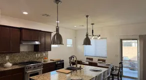 Henderson home - Image 4