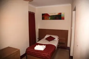Grove Apartments - Image 4