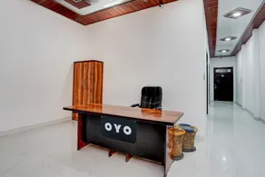 SPOT ON Sky Blue Hotel - Image 2