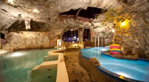 Tian Long Hotel - Image 3