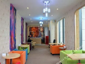 Yueji Theme Hotel - Image 3