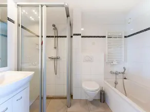 holiday home with private terrace - Image 5