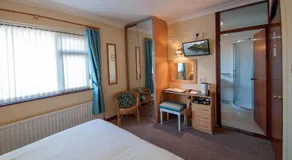 Browns Country House - Image 2
