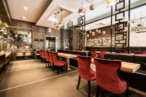 Global Traveler Hotel - Image 2