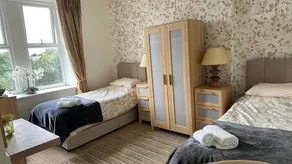 The Pavilion Guest House - Image 2