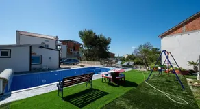 Family-friendly apartments with swimming pool Sukosan, Zadar - 24349 - Image 4