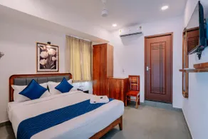 Urbn24 Business Class Hotel - Image 2