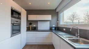 2 BR apartment with parking, 5 minutes from Lille - Image 5
