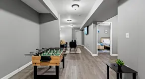 Modern 2br, King Suite And Free Parking, 30min To Nyc - Image 2