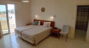 Mandalena Hotel Apartments - Image 2