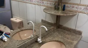Casa com Quartos compartilhados - Image 2