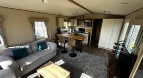 52 Sherringham Way - Image 2