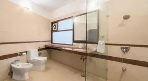 StayVista at Horizon 4BHK with Breakfast & Valley view - Image 2