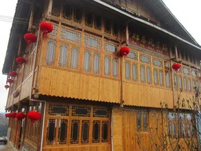 Dragon Hill Scenic Hotel - Image 2
