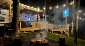 Luxurious Camping -Theater, Hot-Tub, Keg, Fire Pit - Image 3