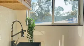 Studio in Belmont | Easy to City & Airport - Image 5