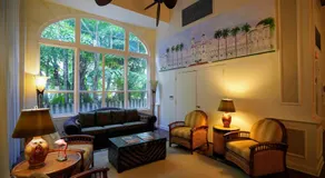 Palm Beach Hotel Petite Retreat 2 blocks to beach!! Historic Landmark - Image 5