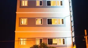 Phuong Linh Hotel - Image 4