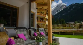 Chalet Vites Mountain Hotel - Image 5