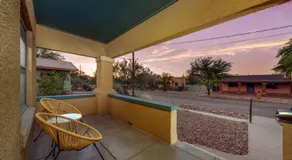 Close to U of A, Stylish and Cozy, 1 BR 1 BA, Porch - Image 3