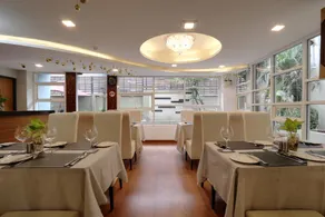Klassique Sukhumvit Hotel - Image 4